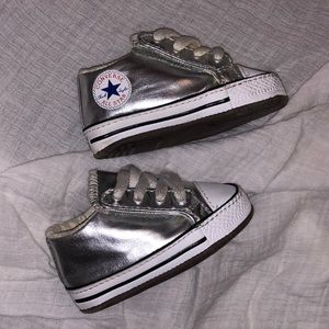 baby silver converse